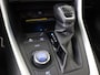 Toyota RAV4 2.5 Hybrid AWD Executive Premium Pack I Navigatie I Climate Control I Cruise Control Adaptief I Camera I USB I Lederen Bekleding I Dealer Onderhouden I Elektrisch Glazen Schuif/Kanteldak I