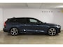 Volvo V60 T6 350PK Automaat Plug-in hybrid AWD Plus Dark / Panoramadak / 360 camera / Donker getint glas / 19'' velgen / Harman Kardon