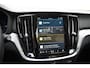 Volvo V60 T6 350PK Automaat Plug-in hybrid AWD Plus Dark / Panoramadak / 360 camera / Donker getint glas / 19'' velgen / Harman Kardon