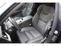 Volvo V60 T6 350PK Automaat Plug-in hybrid AWD Plus Dark / Panoramadak / 360 camera / Donker getint glas / 19'' velgen / Harman Kardon