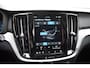 Volvo V60 T6 350PK Automaat Plug-in hybrid AWD Plus Dark / Panoramadak / 360 camera / Donker getint glas / 19'' velgen / Harman Kardon