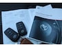 Toyota Yaris Cross 1.5 Hybrid Adventure Bi-Tone | Rijklaar | Panoramadak | Trekhaak | Head Up | Blind Spot | Apple/Android | Navi | Stoel-/stuurverw. | JBL | LED