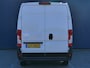 Peugeot Boxer 330 2.2 BlueHDi 120 L2H2 Premium | Navigatie | Camera | Cruise Control | Laadruimte betimmering | 1e Eigenaar