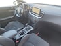 Kia Ceed 1.0T GT-Line | Panorama schuifdak | Stoel en stuurverwarming | Sportstoelen | Navigatie | Camera | Apple Carplay \ Android Auto | Dodehoek detectie |