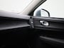 Volvo XC40 1.5 T2 Momentum | VERWACHT | NAVIGATIE | ACHTERUITRIJCAMERA | STUUR+STOELVERWARMING | WEGKLAPBARE TREKHAAK | ELEKTRISCHE ACHTERKLEP | CRUISE CONTROL | CLIMATE CONTROL | LED KOPLAMPEN |
