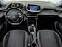 Peugeot 208 Active 100 pk | Navigatie | Parkeersensoren Achter | LED Koplampen | DAB Ontvanger | Lederen Stuurwiel | Airco | Cruise Control | Buitenspiegels Elektrisch Verstel -en Verwarmbaar | Apple Carplay/Android Auto |
