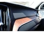 Volvo XC60 2.0 T8 Plug-in hybrid AWD Ultimate Dark l Long Range l Trekhaak l Luchvering l 22 inch LMV