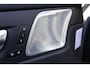 Volvo XC60 2.0 T8 Plug-in hybrid AWD Ultimate Dark l Long Range l Trekhaak l Luchvering l 22 inch LMV
