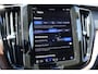 Volvo XC60 2.0 T8 Plug-in hybrid AWD Ultimate Dark l Long Range l Trekhaak l Luchvering l 22 inch LMV