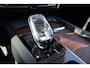 Volvo XC60 2.0 T8 Plug-in hybrid AWD Ultimate Dark l Long Range l Trekhaak l Luchvering l 22 inch LMV