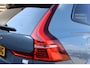 Volvo XC60 2.0 T8 Plug-in hybrid AWD Ultimate Dark l Long Range l Trekhaak l Luchvering l 22 inch LMV