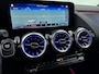 Mercedes-Benz EQA 250 Business Solution AMG 67 kWh | MBUX wide screen | Navigatie | 5 spaaks lichtmetalen velgen | Parking support | Camera | Inclusief 24 maanden MB Certified garantie voor Europa.