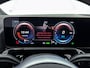 Mercedes-Benz EQA 250 Business Solution AMG 67 kWh | MBUX wide screen | Navigatie | 5 spaaks lichtmetalen velgen | Parking support | Camera | Inclusief 24 maanden MB Certified garantie voor Europa.