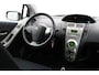 Toyota Yaris 1.3 VVTi Luna MMT | Origineel NL | 15 inch | Clima | Parkeersensoren achter | 5-deurs
