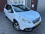 Peugeot 2008 1.2 VTi Allure / Leder / Navi / PDC / Cruise