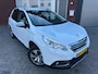 Peugeot 2008 1.2 VTi Allure / Leder / Navi / PDC / Cruise