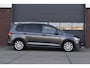 Volkswagen Touran 1.5 TSI Highline 7p Dsg Pano - Trekhaak - Carplay - Camera