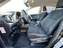 Toyota RAV4 2.0 Style Top 5 editie 4WD / Trekhaak (Trekgewicht 2.000kg) / Achteruitrijcamera / Climate- en Cruise Control / Keyless Entry & Start / Elektrische Achterklep / Navigatie / Bluetooth / Radio