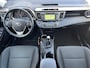 Toyota RAV4 2.0 Style Top 5 editie 4WD / Trekhaak (Trekgewicht 2.000kg) / Achteruitrijcamera / Climate- en Cruise Control / Keyless Entry & Start / Elektrische Achterklep / Navigatie / Bluetooth / Radio