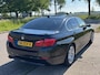 BMW 5-Serie 520i High Executive Automaat ECC Audio/Navi full map Cruisecontrol Leder Sportstoelen LMV 18" Bi-Xenon Dealeronderhoud