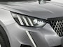 Peugeot e-2008 EV GT 54 kWh 156 pk | Navigatie | Achteruitrijcamera | Parkeersensoren Voor en Achter | Alcantara Bekleding | Sportstoelen | Full-LED Koplampen | Keyless Entry/Start | Climate Control | Cruise Control | 17" Lichtmetalen Velgen | Apple Carplay/Android Auto |
