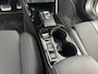Peugeot e-2008 EV GT 54 kWh 156 pk | Navigatie | Achteruitrijcamera | Parkeersensoren Voor en Achter | Alcantara Bekleding | Sportstoelen | Full-LED Koplampen | Keyless Entry/Start | Climate Control | Cruise Control | 17" Lichtmetalen Velgen | Apple Carplay/Android Auto |