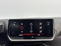 Peugeot e-2008 EV GT 54 kWh 156 pk | Navigatie | Achteruitrijcamera | Parkeersensoren Voor en Achter | Alcantara Bekleding | Sportstoelen | Full-LED Koplampen | Keyless Entry/Start | Climate Control | Cruise Control | 17" Lichtmetalen Velgen | Apple Carplay/Android Auto |