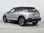 Peugeot e-2008 EV GT 54 kWh 156 pk | Navigatie | Achteruitrijcamera | Parkeersensoren Voor en Achter | Alcantara Bekleding | Sportstoelen | Full-LED Koplampen | Keyless Entry/Start | Climate Control | Cruise Control | 17" Lichtmetalen Velgen | Apple Carplay/Android Auto |