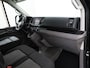 Volkswagen Crafter 2.0TDI 140PK DSG Automaat L3H3 | Imperiaal | Trekhaak | Airco | Navigatie | Camera | 3-Persoons