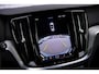 Volvo V60 2.0 B4 Plus Dark | Panorama dak | 19" | Adaptieve cruise control | Elektrisch verstelbare voorstoelen | Stoel/stuur verwarming | Blis |