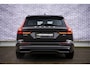 Volvo V60 2.0 B4 Plus Dark | Panorama dak | 19" | Adaptieve cruise control | Elektrisch verstelbare voorstoelen | Stoel/stuur verwarming | Blis |