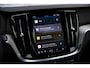 Volvo V60 2.0 B4 Plus Dark | Panorama dak | 19" | Adaptieve cruise control | Elektrisch verstelbare voorstoelen | Stoel/stuur verwarming | Blis |