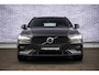 Volvo V60 2.0 B4 Plus Dark | Panorama dak | 19" | Adaptieve cruise control | Elektrisch verstelbare voorstoelen | Stoel/stuur verwarming | Blis |