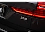 Volvo V60 2.0 B4 Plus Dark | Panorama dak | 19" | Adaptieve cruise control | Elektrisch verstelbare voorstoelen | Stoel/stuur verwarming | Blis |