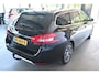 Peugeot 308 SW 1.2 PureTech Blue Lease Premium Clima Navigatie Panoramadak Goed Onderhouden Inruil Mogelijk!