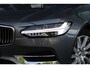 Volvo S90 2.0 T4 Business Luxury + | Schuif-/ kanteldak| Head-up Display| Geventileerde voorstoelen met massagefunctie| Stoelverwarming voor + achter| Stuurwielverwarming| Achterspoiler|