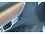 Volvo S90 2.0 T4 Business Luxury + | Schuif-/ kanteldak| Head-up Display| Geventileerde voorstoelen met massagefunctie| Stoelverwarming voor + achter| Stuurwielverwarming| Achterspoiler|