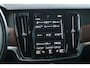Volvo S90 2.0 T4 Business Luxury + | Schuif-/ kanteldak| Head-up Display| Geventileerde voorstoelen met massagefunctie| Stoelverwarming voor + achter| Stuurwielverwarming| Achterspoiler|