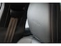 Volvo S90 2.0 T4 Business Luxury + | Schuif-/ kanteldak| Head-up Display| Geventileerde voorstoelen met massagefunctie| Stoelverwarming voor + achter| Stuurwielverwarming| Achterspoiler|