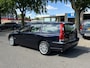Volvo V70 2.0T 180pk Aut Summum Bluetooth BTW voordeel €650,-