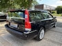Volvo V70 2.0T 180pk Aut Summum Bluetooth BTW voordeel €650,-
