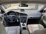 Volvo V70 2.0T 180pk Aut Summum Bluetooth BTW voordeel €650,-