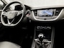 Opel Grandland X 1.2 Turbo Business Executive (APPLE CARPLAY, GROOT NAVI, STOELKOELING, MEMORY SEATS, LEDER, CAMERA, KEYLESS, STUURWIEL VERWARMD, LED KOPLAMPEN, NIEUWE APK, NIEUWSTAAT)