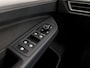 Volkswagen Golf 1.0 eTSI Sport Deluxe Automaat (APPLE CARPLAY, GROOT NAVI, MEMORY SEATS, ALCANTARA, CAMERA, SFEERVERLICHTING, MASSAGE, KEYLESS, ADAPTIVE CRUISE, NIEUWSTAAT)