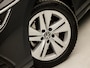 Volkswagen Golf 1.0 eTSI Sport Deluxe Automaat (APPLE CARPLAY, GROOT NAVI, MEMORY SEATS, ALCANTARA, CAMERA, SFEERVERLICHTING, MASSAGE, KEYLESS, ADAPTIVE CRUISE, NIEUWSTAAT)