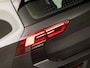 Volkswagen Golf 1.0 eTSI Sport Deluxe Automaat (APPLE CARPLAY, GROOT NAVI, MEMORY SEATS, ALCANTARA, CAMERA, SFEERVERLICHTING, MASSAGE, KEYLESS, ADAPTIVE CRUISE, NIEUWSTAAT)