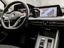 Volkswagen Golf 1.0 eTSI Sport Deluxe Automaat (APPLE CARPLAY, GROOT NAVI, MEMORY SEATS, ALCANTARA, CAMERA, SFEERVERLICHTING, MASSAGE, KEYLESS, ADAPTIVE CRUISE, NIEUWSTAAT)