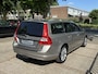 Volvo V70 2.5T 200pk Aut Summum BTW voordeel €750,-