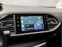 Peugeot 308 SW 1.2 PureTech Sport (APPLE CARPLAY, GROOT NAVI, LEDER/ALCANTARA, PARKEERSENSOREN, SPORTSTOELEN, LANE ASSIST, DAB+, CRUISE, NIEUWSTAAT)