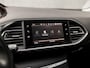 Peugeot 308 SW 1.2 PureTech Sport (APPLE CARPLAY, GROOT NAVI, LEDER/ALCANTARA, PARKEERSENSOREN, SPORTSTOELEN, LANE ASSIST, DAB+, CRUISE, NIEUWSTAAT)